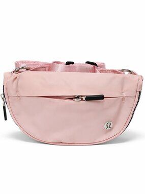 Lululemon Everywhere Belt Bag 2L Soft Pink/Black Crossbody Festival NWT
